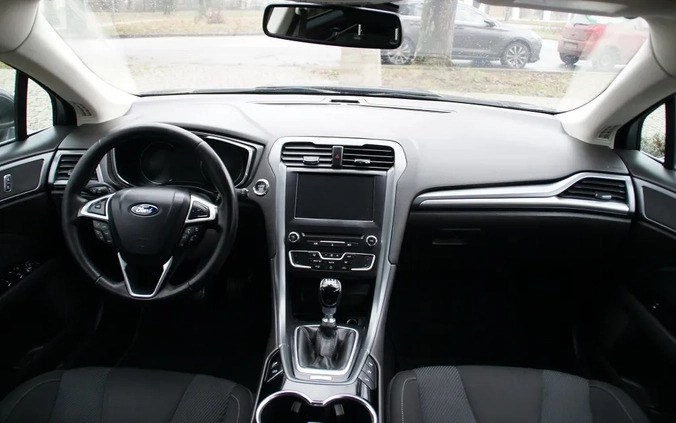 Ford Mondeo cena 39900 przebieg: 239000, rok produkcji 2016 z Kutno małe 301